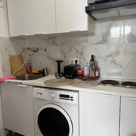 Daire Spacious In With Air Conditioning And Kitchen And 10 Mins To Eiffel Tower&5mins To Metro